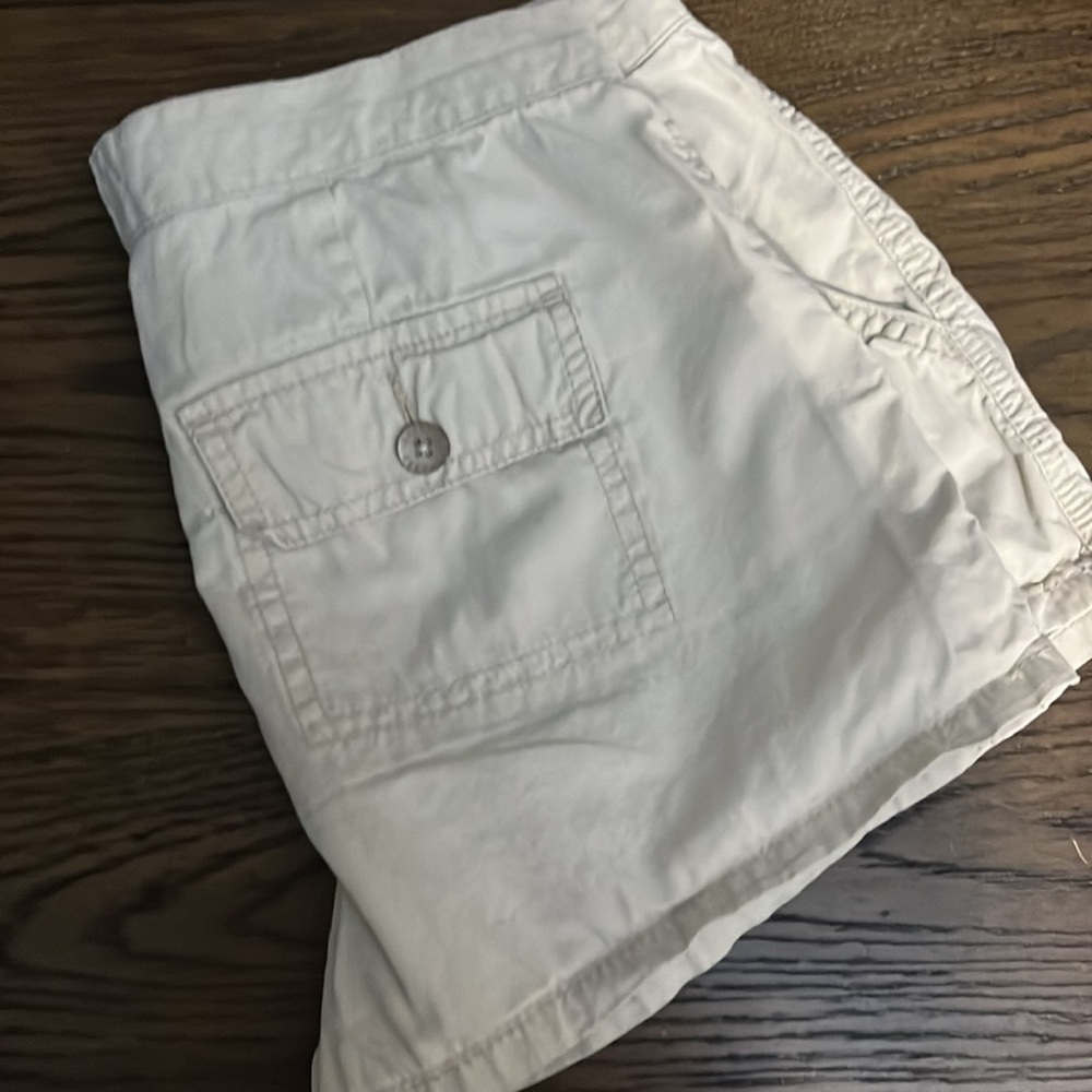 Express Shorts - Picture 4 of 7